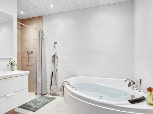 Holiday Home Ilsabe - 2km from the sea by Interhome in Blokhus