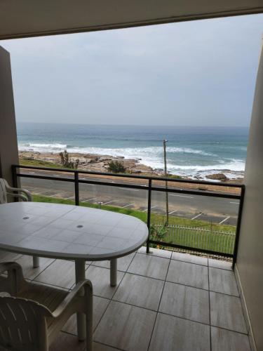Balcony/terrace, Driftsands Sea View Flats in Uvongo Beach