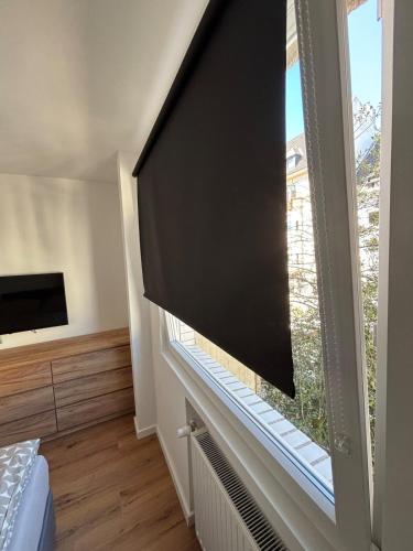 NEU Design Loft nähe Medienhafen mit Balkon, Düsseldorf (Foto 6)