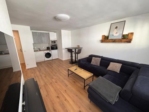 NEU Design Loft nähe Medienhafen mit Balkon, Düsseldorf (Foto 10)