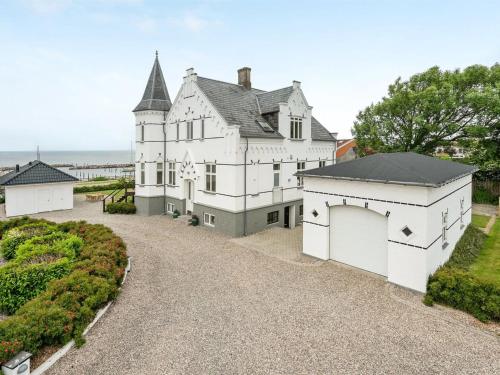  Holiday Home Stefanie - 10m from the sea by Interhome in Tranekær