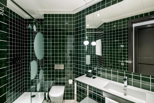 Midtown Apartments - image 8