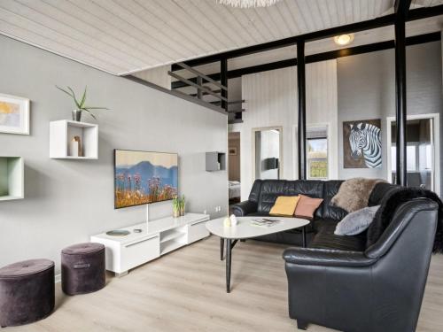 Holiday Home Sylvana - 400m from the sea by Interhome in Flovt