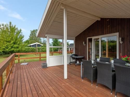 Holiday Home Ellyn - 500m from the sea by Interhome in Vikaer Strand