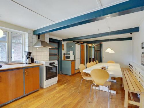 Holiday Home Arik - 700m from the sea by Interhome in Osterende Ballum
