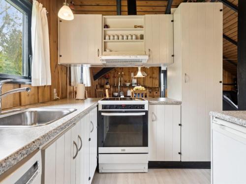 Holiday Home Elisej - 100m from the sea by Interhome in Stoense Udflyttere