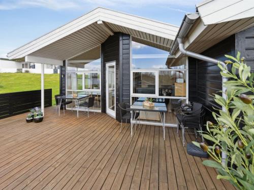 Holiday Home Sointu - 250m from the sea by Interhome in Dagelokke