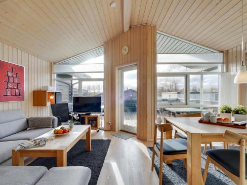 Holiday Home Sointu - 250m from the sea by Interhome in Dagelokke