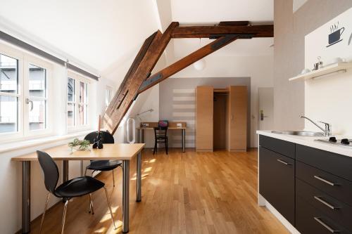 Hotel CampusZwei Komfortable Doppelzimmer & Apartments mit Kuche Zentral in Ludwigsburg ideal fur Bu in ลุดวิจส์บูร์ก