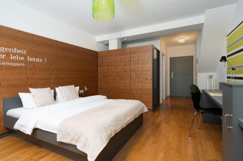 Hotel CampusZwei Komfortable Doppelzimmer & Apartments mit Kuche Zentral in Ludwigsburg ideal fur Bu in ลุดวิจส์บูร์ก