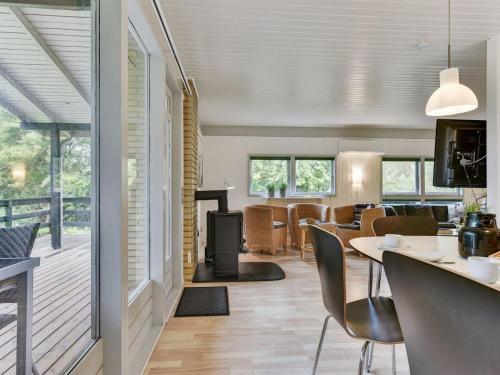 Holiday Home Hasti - 700m from the sea by Interhome in Stoense Udflyttere