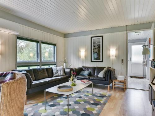 Holiday Home Hasti - 700m from the sea by Interhome in Stoense Udflyttere