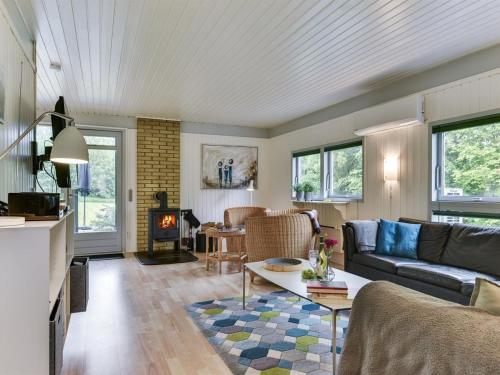 Holiday Home Hasti - 700m from the sea by Interhome in Stoense Udflyttere