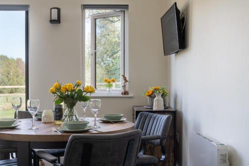 Lakeside Lodge in Owslebury