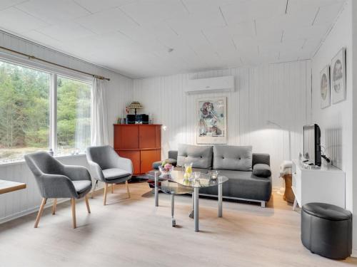 Holiday Home Alflak - 5-2km from the sea by Interhome in Osterby