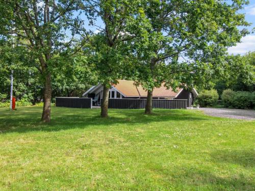  Holiday Home Carlotta - 12km from the sea by Interhome in Oksbøl