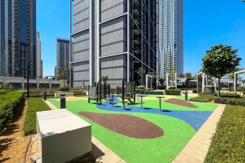 Creek Harbour Gem -Stylish 2BR with Stunning Views-17, Dubai (foto 7)
