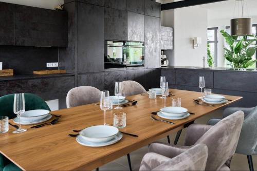 Stralau360 - Exclusive Penthouse with Sauna & Panoramic Rooftop, Berlin (photo 8)