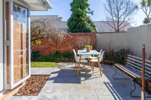 Balcony/terrace, Your Home Away From Home on Barrington Street in Cashmere