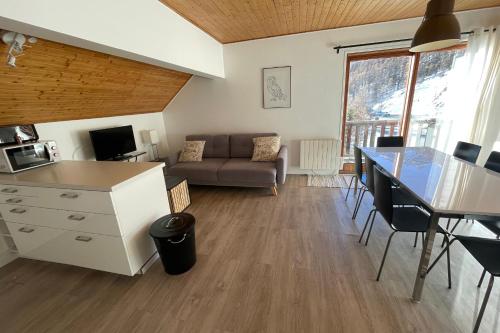 Vars at the foot of the slopes - apartment for 6 people, Vars (foto 4)