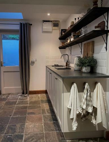 Poets Cottage Eglwys Fach in Furnace (Machynlleth)