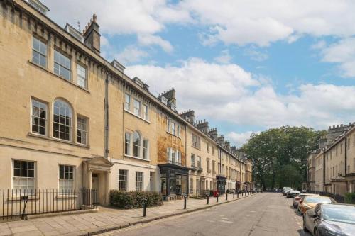 3-bedroom Georgian maisonette, Bath (photo 3)