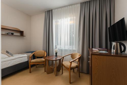 1 twin bed