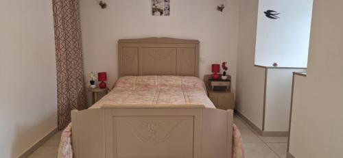 Chambre les orchidées (Chambre les orchidees) in Menomblet