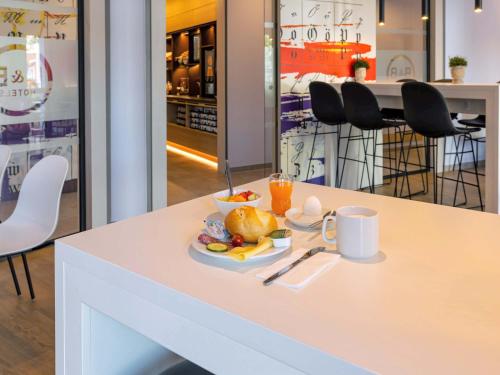 Restaurant, B&B HOTEL Bad Hersfeld in Bad Hersfeld