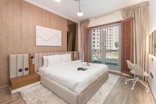 Free housekeeping visits during your stay - StayShort - Dubai Marina 1 bed sleeps 2 with Swimming Pool, Дубай (фото 4)