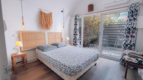 Bungalow JASMIN dans jardin tropical proche lagon - Location saisonnière - Saint-Paul