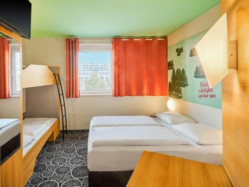 B&B Hotel Aschaffenburg-Hbf Room Type - Family Room