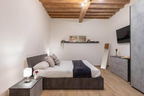 Alaric - appartement 4 personnes - check in h24 - wifi near Mur des Canuts