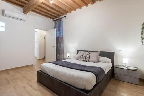 Alaric - appartement 4 personnes - check in h24 - wifi near Mur des Canuts