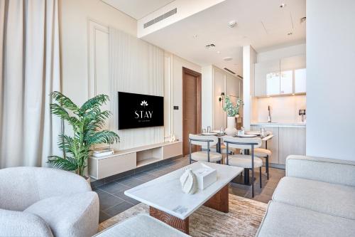 STAY BY LATINEM Luxury 1BR Holiday Home CB 1210 Near Burj Khalifa, Dubai