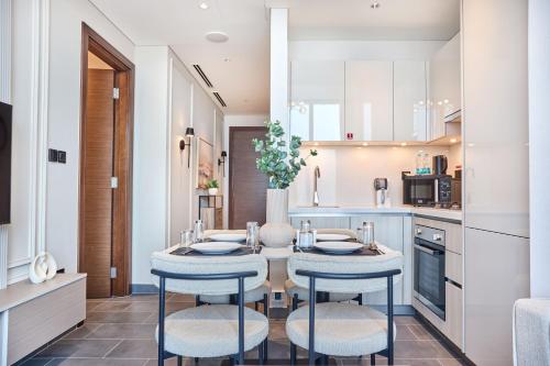 STAY BY LATINEM Luxury 1BR Holiday Home CB 1210 Near Burj Khalifa, Dubaï (photo 6)