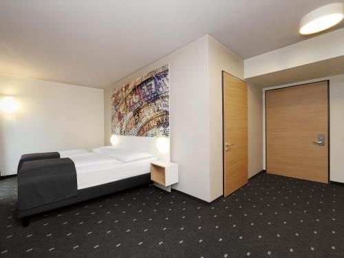 B&B Hotel Berlin Alexanderplatz - image 2