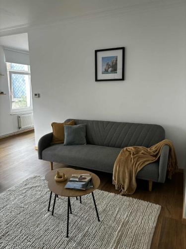 Appartement de centre in La Louviere