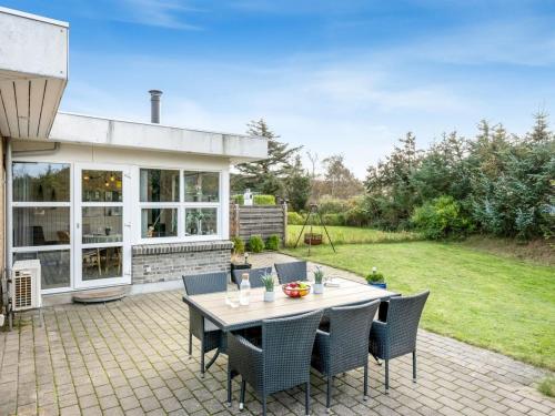 Holiday Home Geert - 900m from the sea by Interhome in Vejers Strand