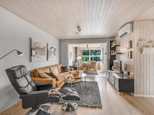 Holiday Home Geert - 900m from the sea by Interhome in Vejers Strand