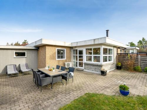 balkon/terras, Holiday Home Geert - 900m from the sea by Interhome in Vejers Strand