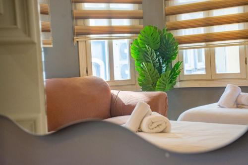 Modern 2br Flat 1min Walk To Taksim Square, Istanbul (foto 6)