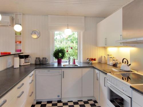 Holiday Home Kadir - 500m from the sea by Interhome in Oksby