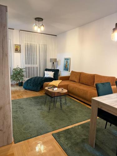 Nest24- cozy apartment with terrace and private garage