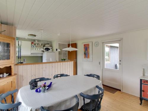 Holiday Home Kastehelmi - 400m from the sea by Interhome in Oksby