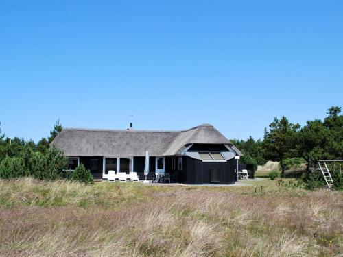 Holiday Home Kastehelmi - 400m from the sea by Interhome in Oksby