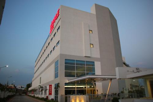 7 Apple Hotel Aurangabad - Badlabai