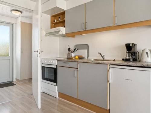 Apartment Bratko - 300m from the sea by Interhome in Sandvig