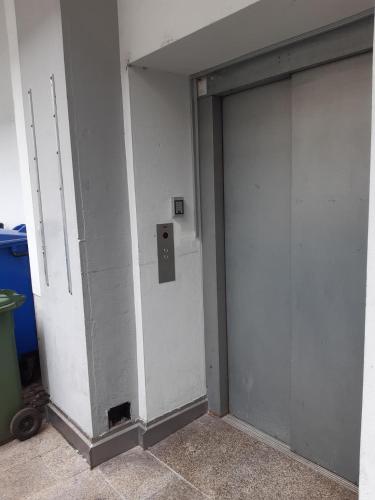 2-Rent Group Hostel Apartments SEN14 3