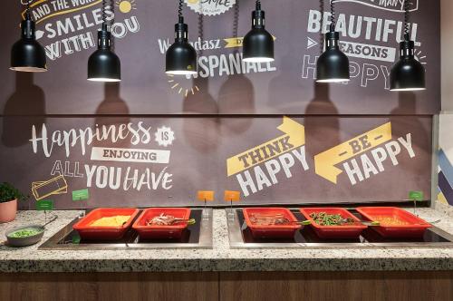 Hampton by Hilton Gdansk Airport - image 14